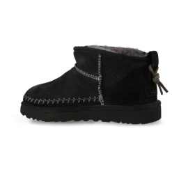 Støvler<UGG Classic Ultra Mini Biarritz Sort