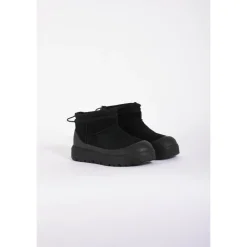 Vinterstøvler<UGG Classic Ultra Mini Weather Hybrid Sort