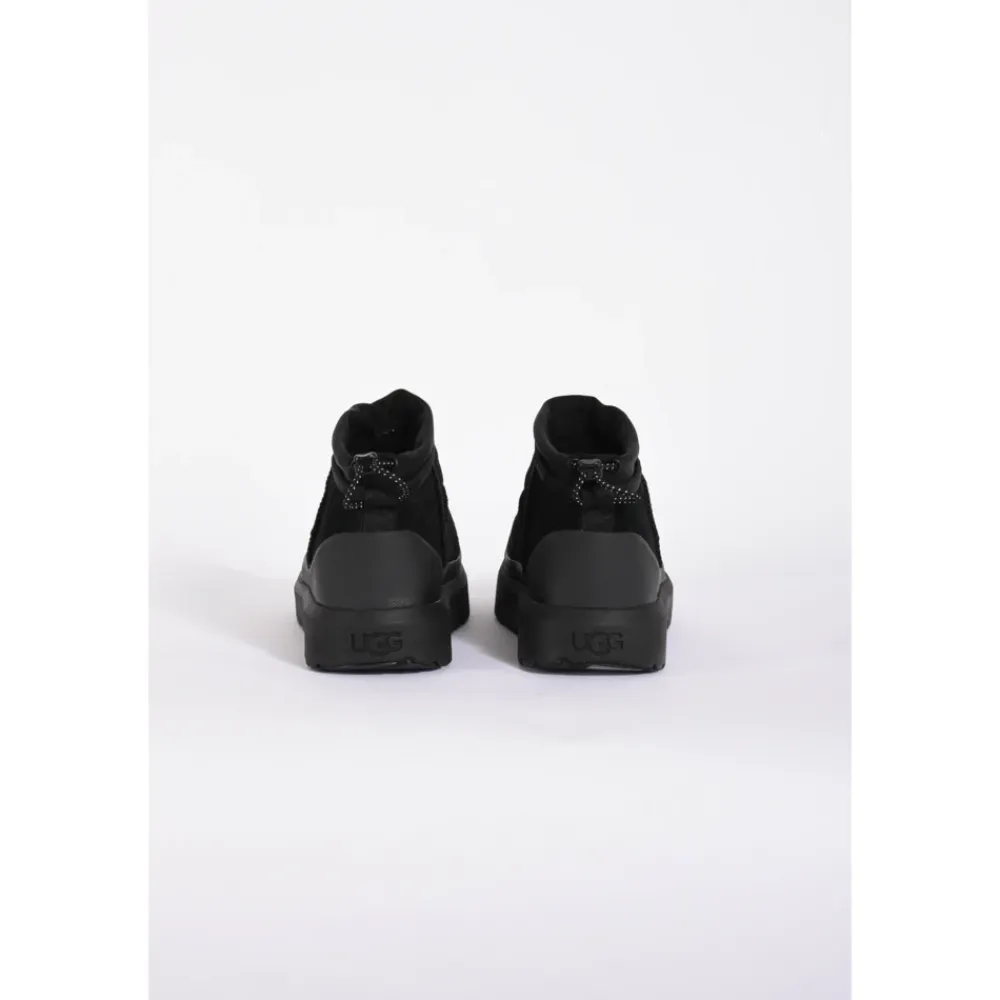 Vinterstøvler<UGG Classic Ultra Mini Weather Hybrid Sort