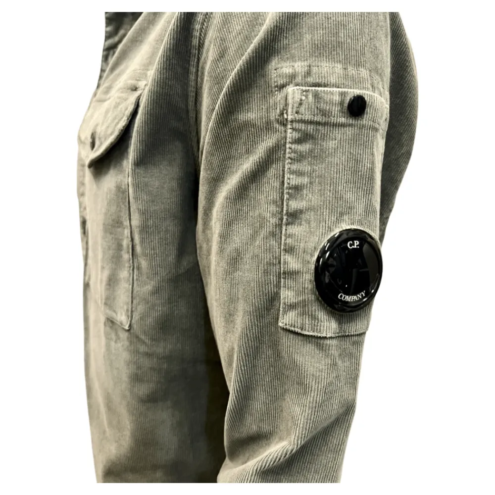Jakker<C.P. Company Corduroy Overshirt i Gunmetal Beige