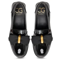 Loafers^Cesare Gaspari Elegant loafers med guld sløjfe Dorothy - Patent Sort