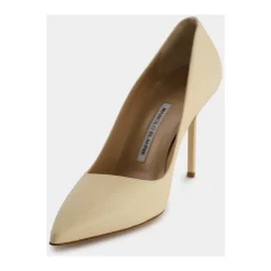 Pumps<Manolo Blahnik Elegante Nude Stiletto Pumps Beige