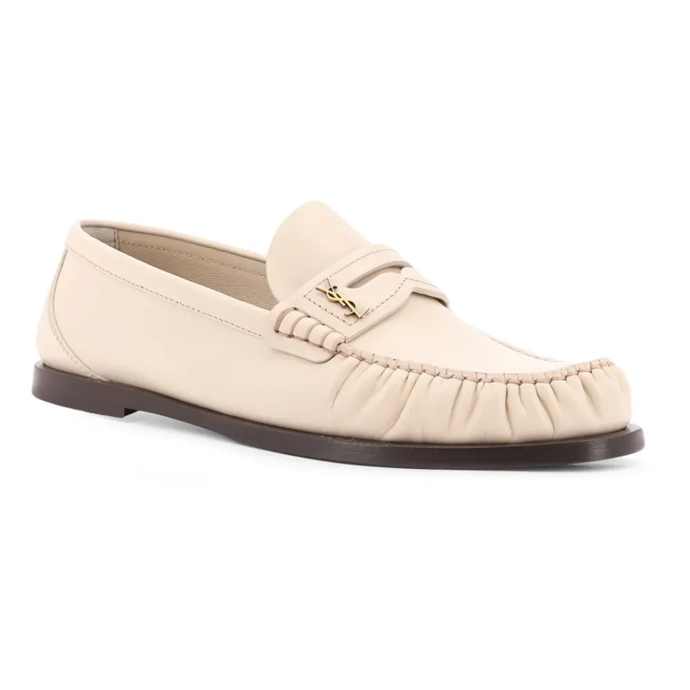 Loafers<Saint Laurent Hvide flade sko med ikonisk monogram Beige