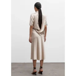 Bluser & Skjorter<Ahlvar Gallery Lima silke satin t-shirt Beige