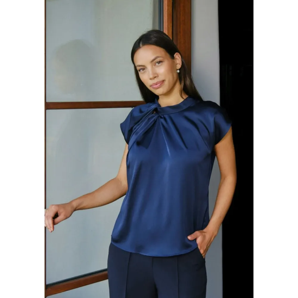 Bluser & Skjorter<Neo Noir Navy Satin Drapy Bluse Blå