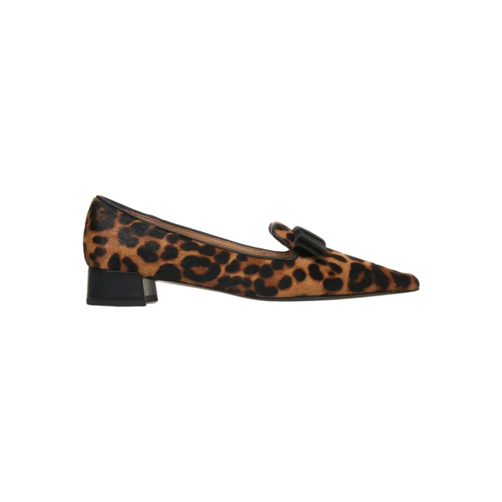 Pumps|Stiletter<Gender Pumps i kalveskind med dyreprint Brun