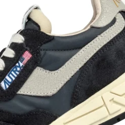 Sneakers^Autry Reelwind Lave Sneakers Sort