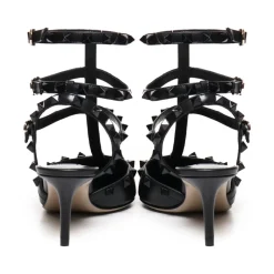 Pumps|Stiletter<Valentino Garavani Rockstud Slingback i kalveskind Sort