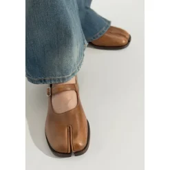 Ballerina Sko<Maison Margiela Sko med cut-out Tabi Brun