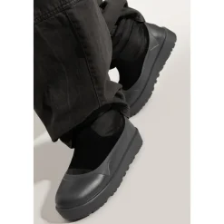 Vinterstøvler^UGG Snow Boots M Classic Mini Mod Sort