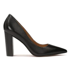 Pumps^Kazar læderpumper med en stabil hæl.Dette produkt er lille i størrelsen. Sort