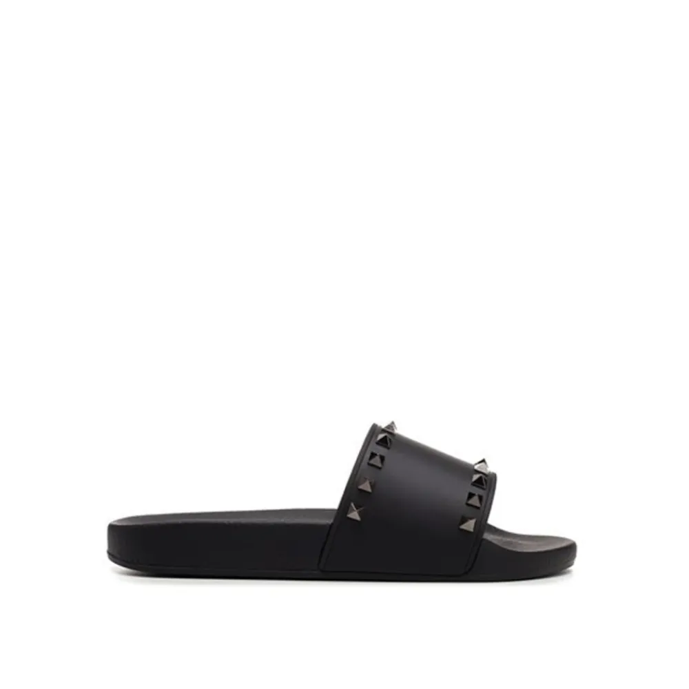 Sandaler<Valentino Garavani e Slides med Tone Studs Sort