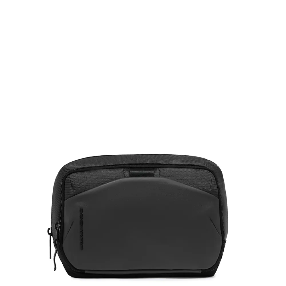 Toilettasker^Piquadro Toiletry bag in fabric and bio-based material Sort