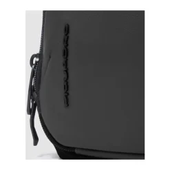 Toilettasker^Piquadro Toiletry bag in fabric and bio-based material Sort