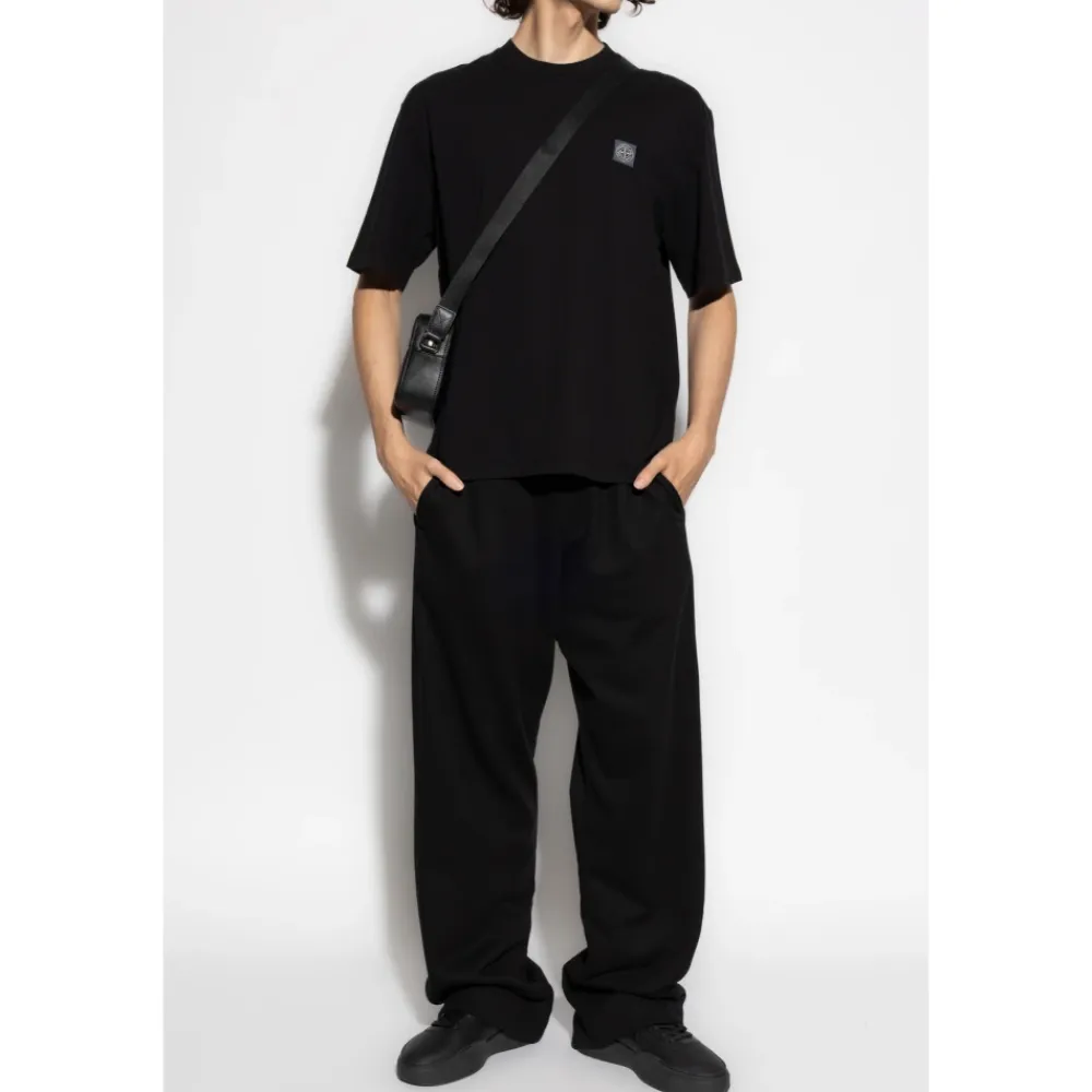 T-Shirts<Stone Island T-shirt med logo Sort